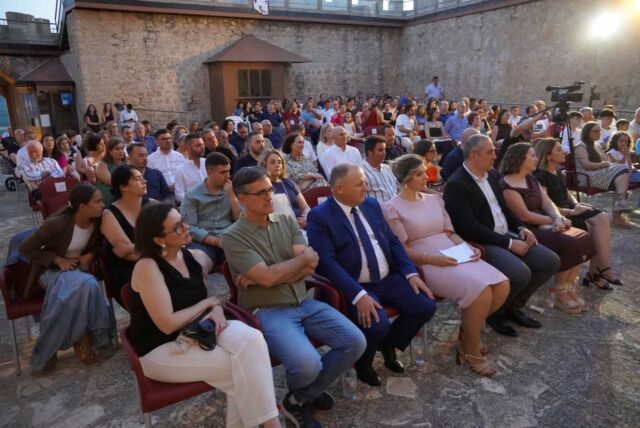 Agricultor y bodeguera 2026