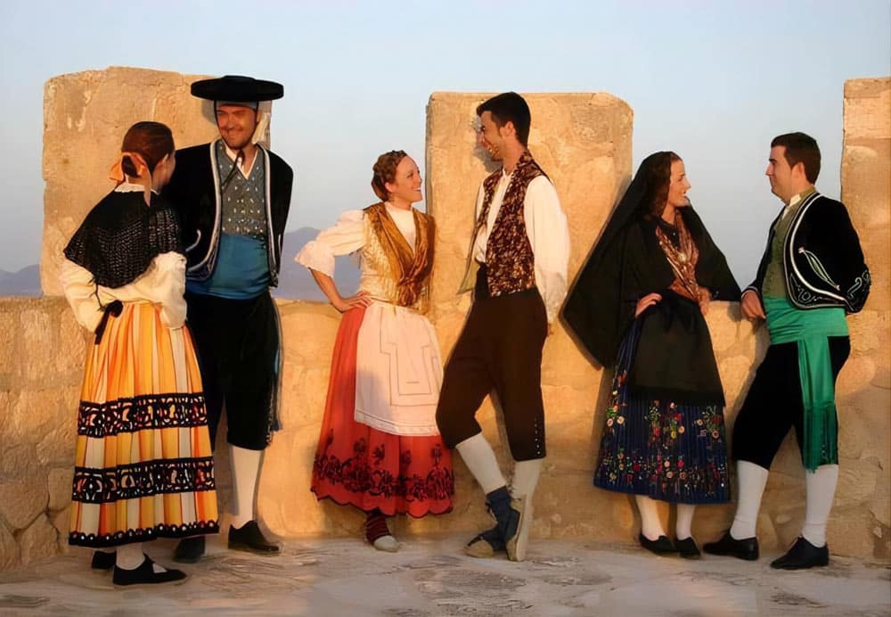 Traje típico de Jumillano. Archivo del Grupo de Coros y Danzas Francisco Salzillo de Jumilla